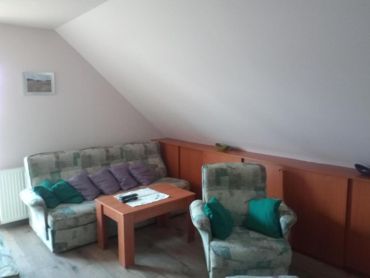 Budai Vam Apartmanhaz Печ Экстерьер фото